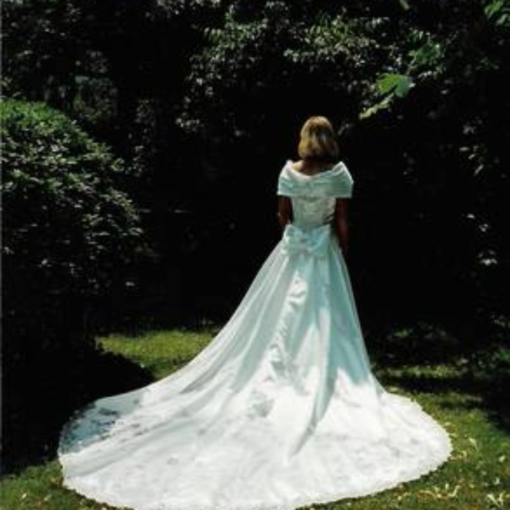 BEAUTIFUL VINTAGE MORI LEE WEDDING DRESS